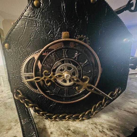 BRAND NEW Unique Crossbody Women's Shoulder Bag Leather Message Clock Black! - Picture 10 of 11